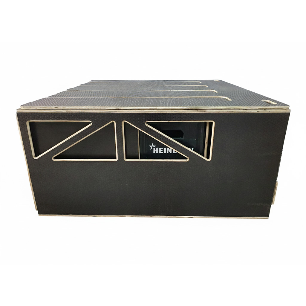 Nissan NV200 Side View